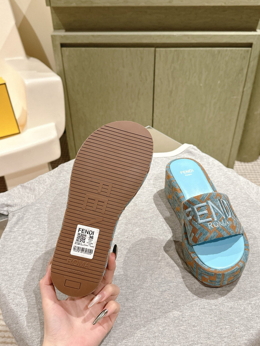 FENDI 26S PLATFORM SANDALS IN LIGHT BLUE AND BROWN FABRIC