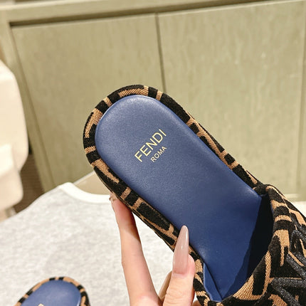 FENDI 26S PLATFORM SANDALS IN BROWN AND BLACK FABRIC