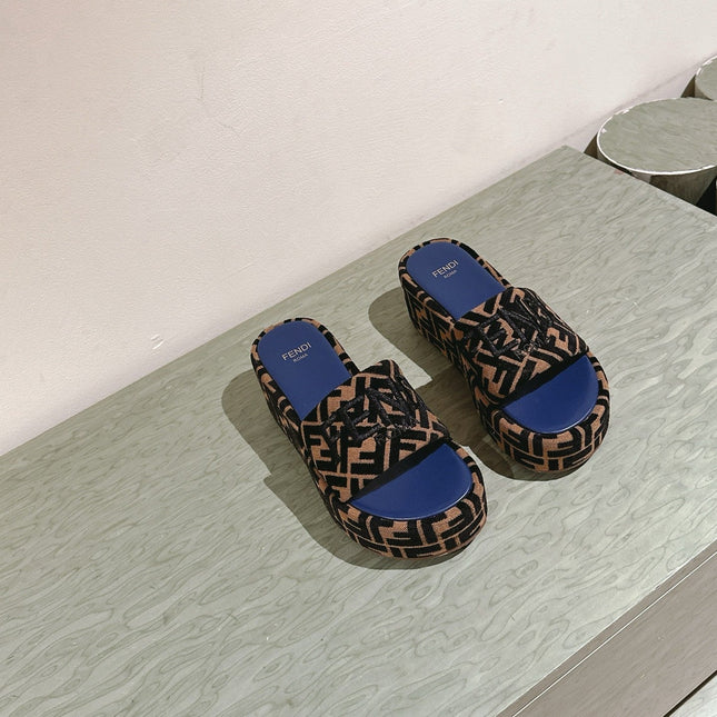 FENDI 26S PLATFORM SANDALS IN BROWN AND BLACK FABRIC
