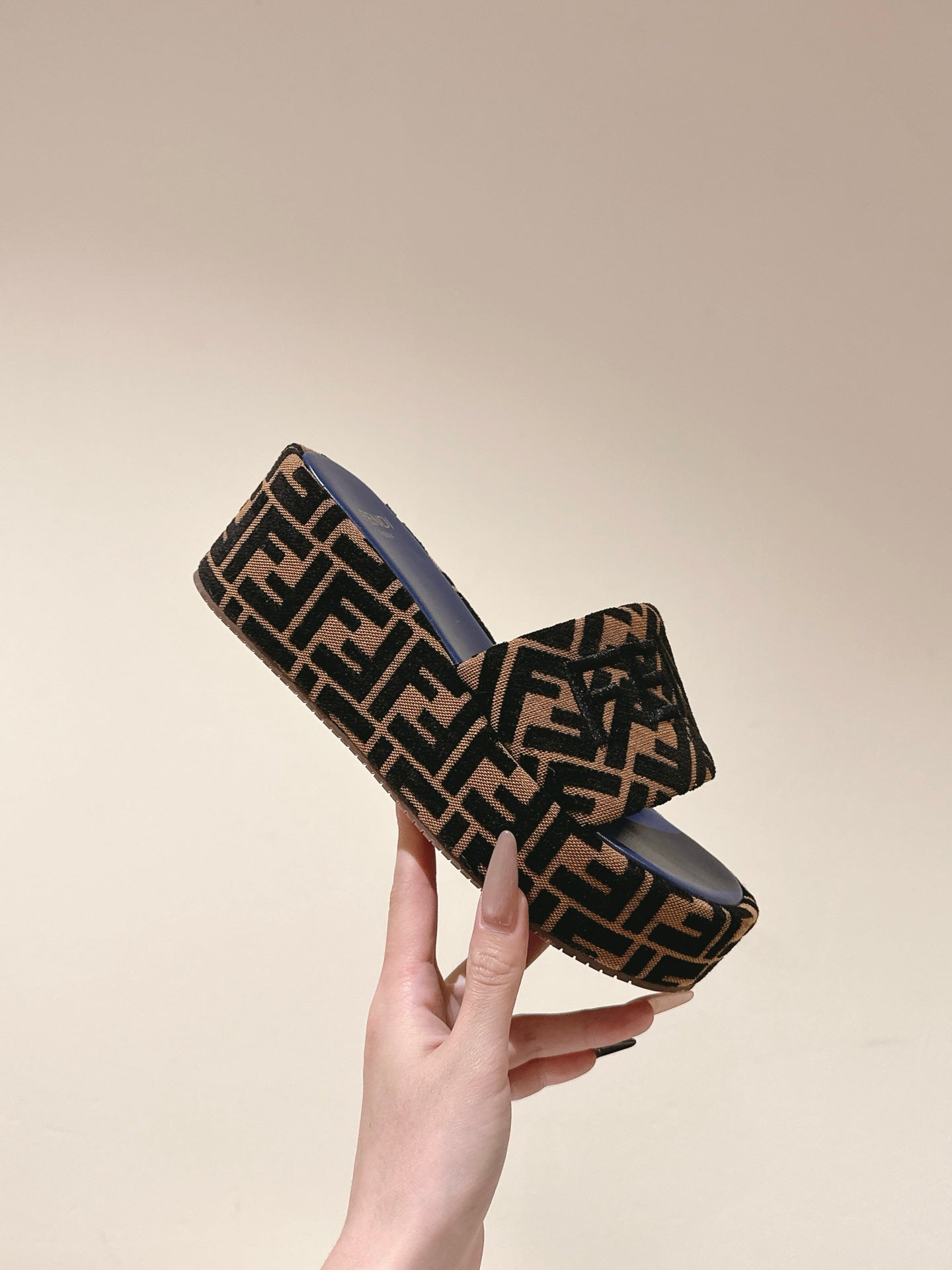 FENDI 26S PLATFORM SANDALS IN BROWN AND BLACK FABRIC