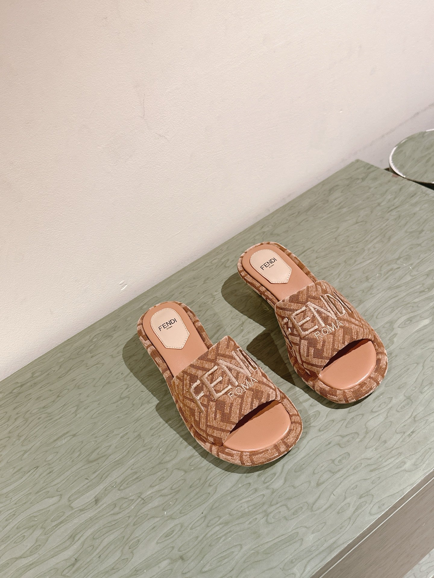FENDI 26S HIGH SANDALS IN LIGHT BROWN FABRIC