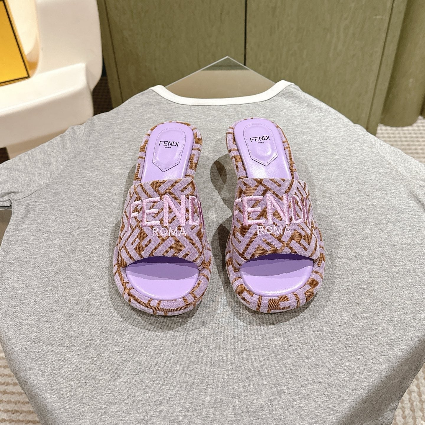 FENDI 26S HIGH SANDALS IN BROWN AND PURPLE FABRIC