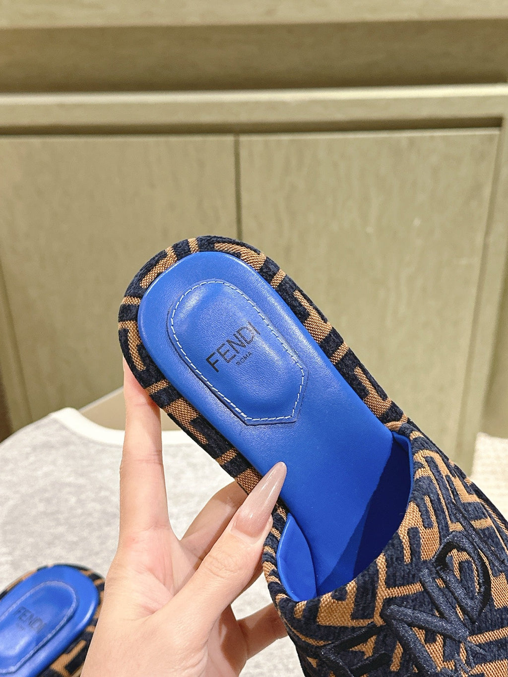 FENDI 26S HIGH SANDALS IN BROWN AND BLACK FABRIC