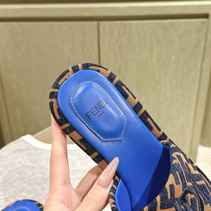 FENDI 26S HIGH SANDALS IN BROWN AND BLACK FABRIC
