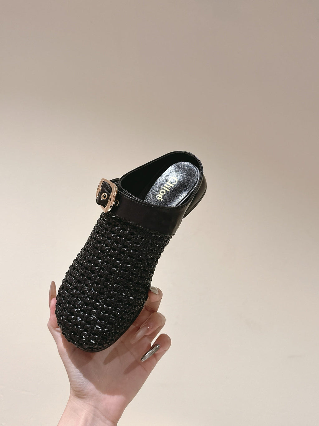 CHLOÉ 26S WOVEN MULES IN BLACK CALFSKIN