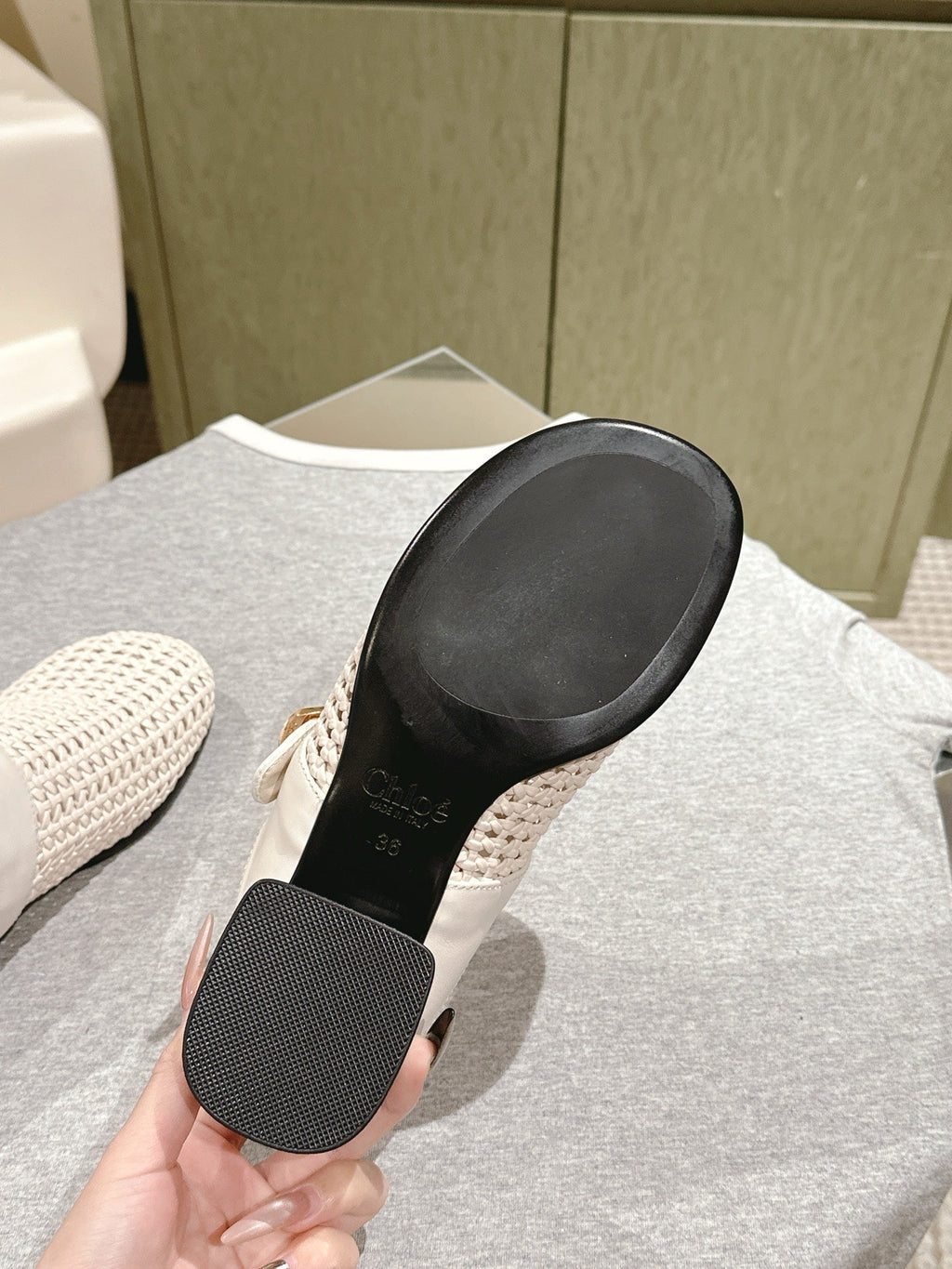 CHLOÉ 26S WOVEN MULES IN LIGHT BEIGE CALFSKIN
