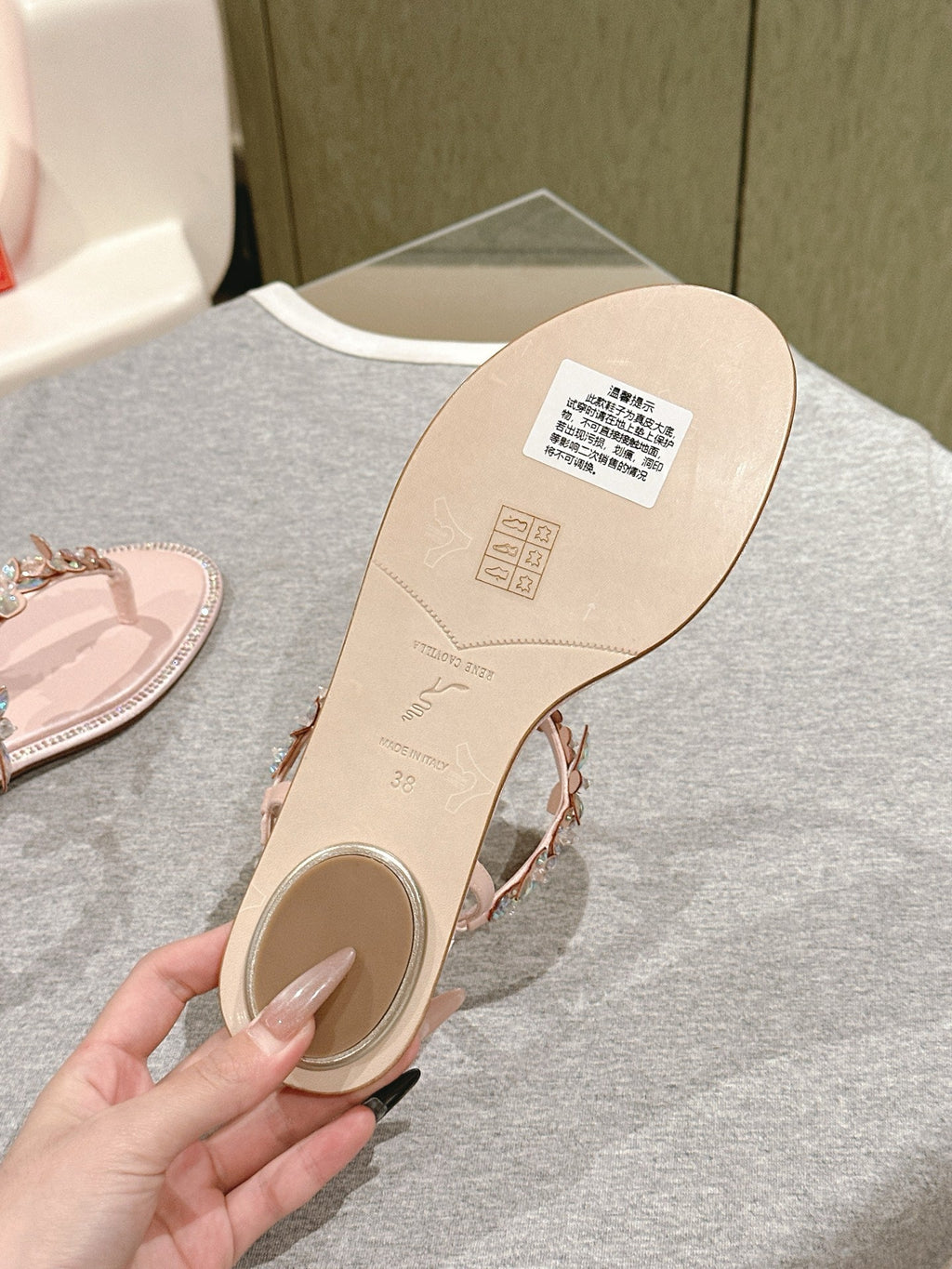 RENE CAOVILLA 26S THONG SANDALS IN NUDE PINK LAMBSKIN WITH CRYSTAL