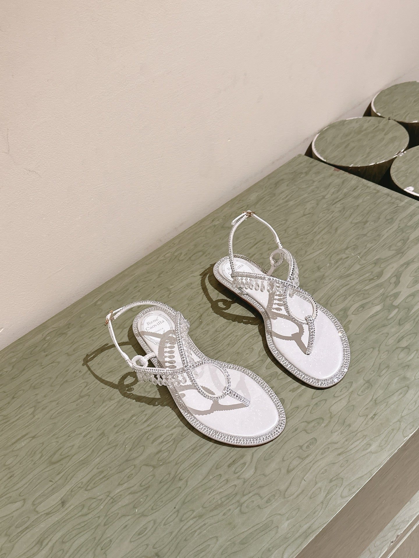 RENE CAOVILLA 26S THONG SANDALS IN WHITE LAMBSKIN CRYSTAL EMBELLISHED STRAP