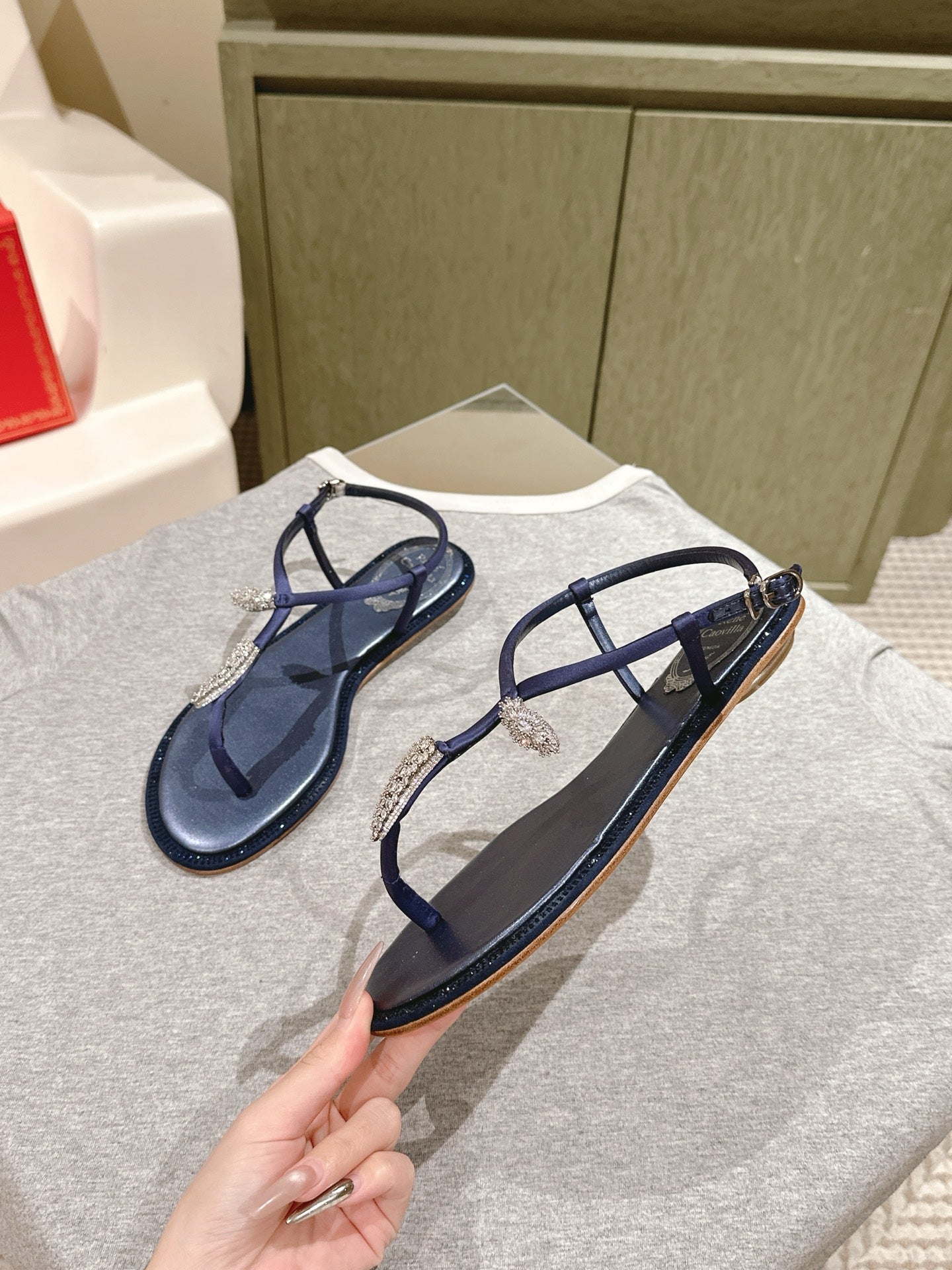 RENE CAOVILLA 26S THONG SANDALS IN NAVY BLUE LAMBSKIN