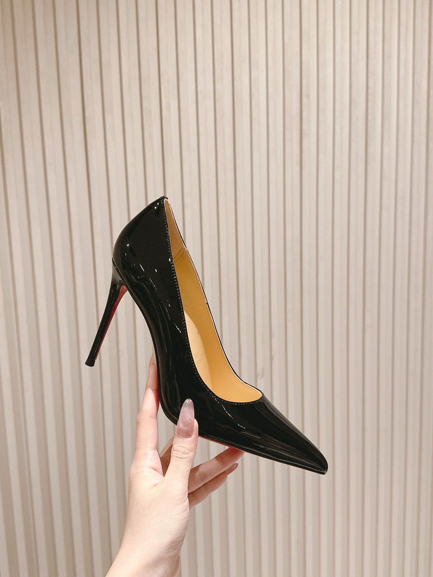 SPORTY KATE PUMPS 95MM IN BLACK GLOSSY CALFSKIN