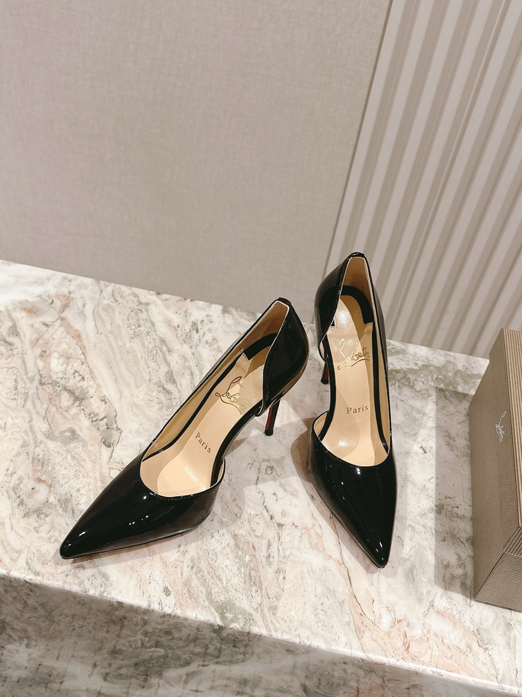 IRIZA PUMPS 95MM IN BLACK PATENT CALFSKIN