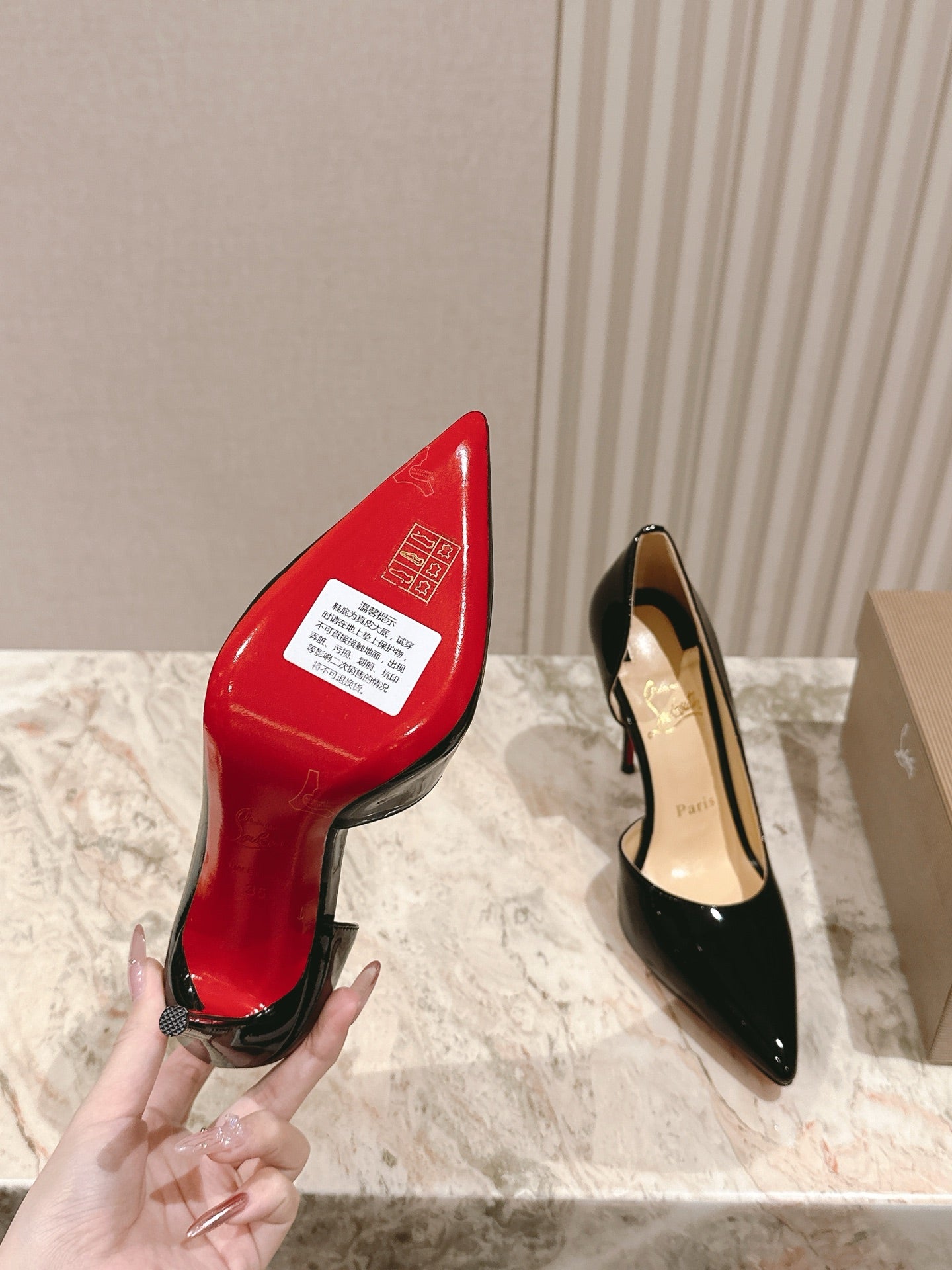 IRIZA PUMPS 95MM IN BLACK PATENT CALFSKIN