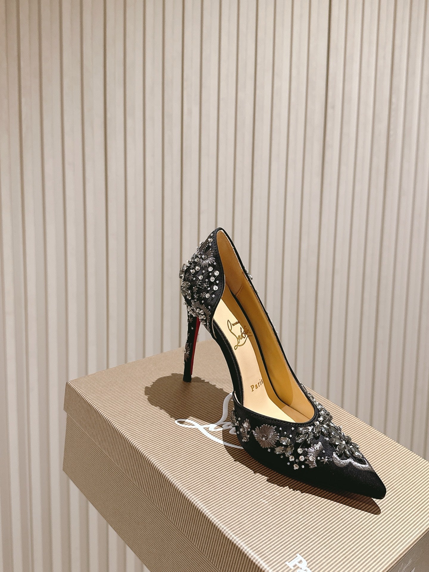 EMBROIDERED GLITTER IRIZA PUMPS 105MM IN BLACK SATIN