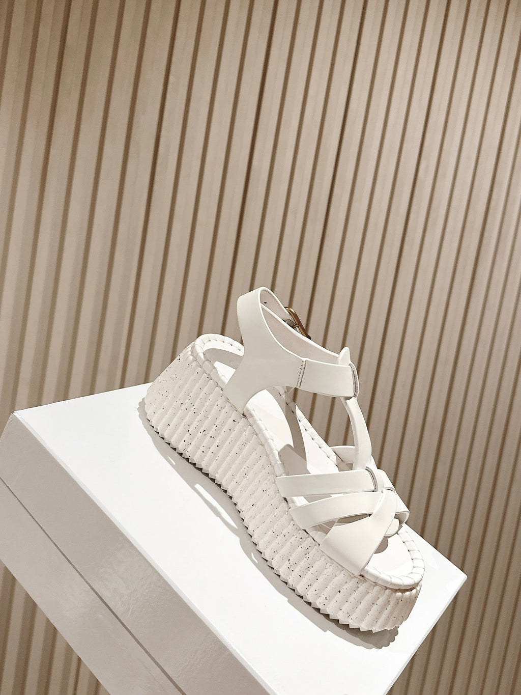 CHLOÉ 26S HIGH-HEELED SANDALS IN WHITE LAMBSKIN