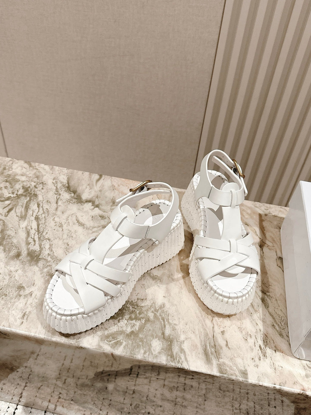 CHLOÉ 26S HIGH-HEELED SANDALS IN WHITE LAMBSKIN