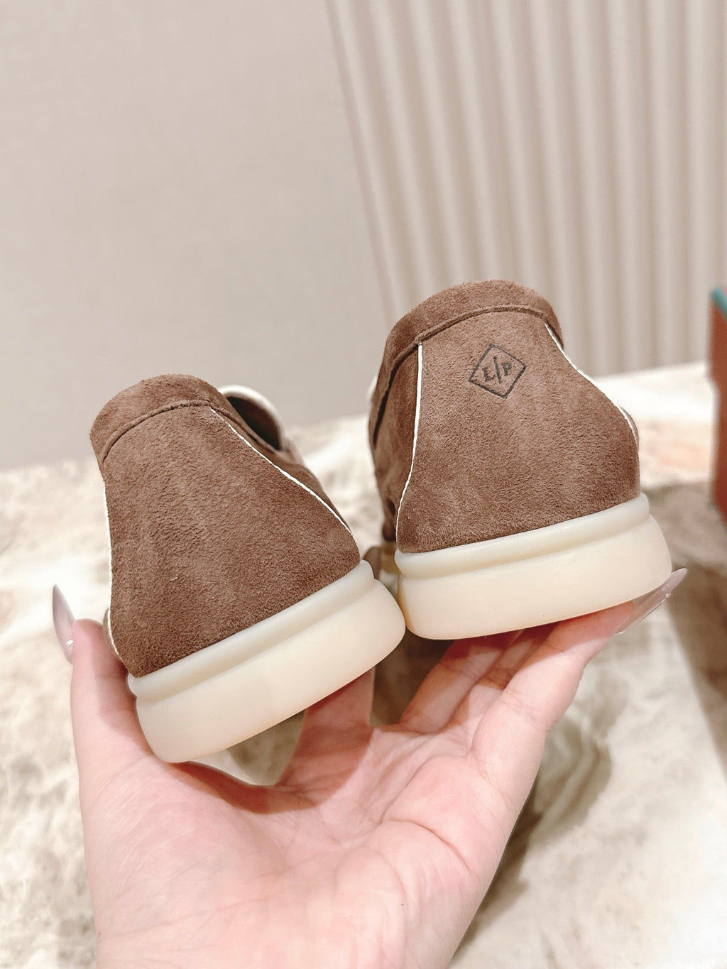 LP LOAFERS 25S IN LIGHT BROWN SUEDE WITH SILVER HARDWARE