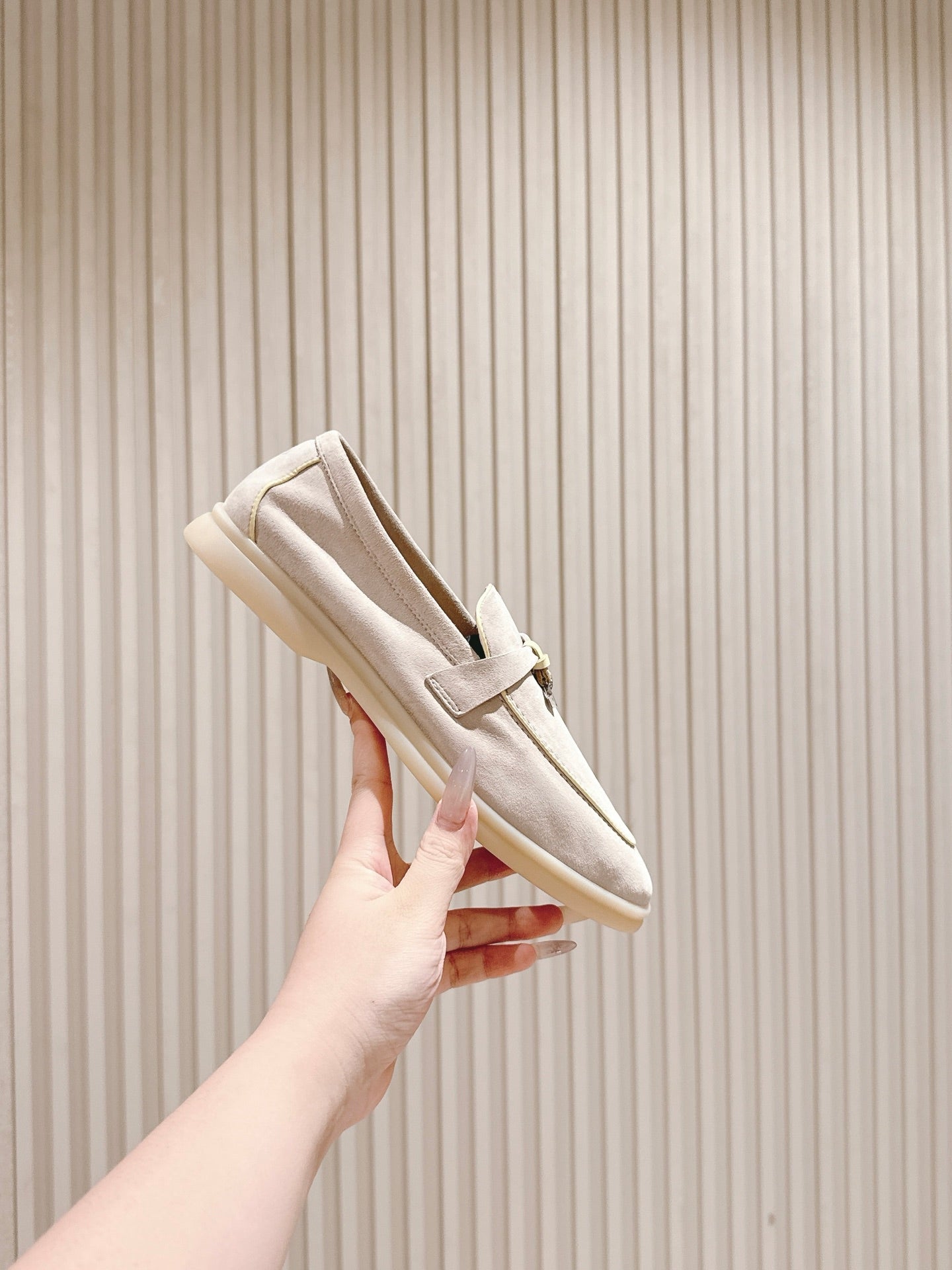 LP LOAFERS 25S IN DUSTY PINK SUEDE WITH SILVER HARDWARE