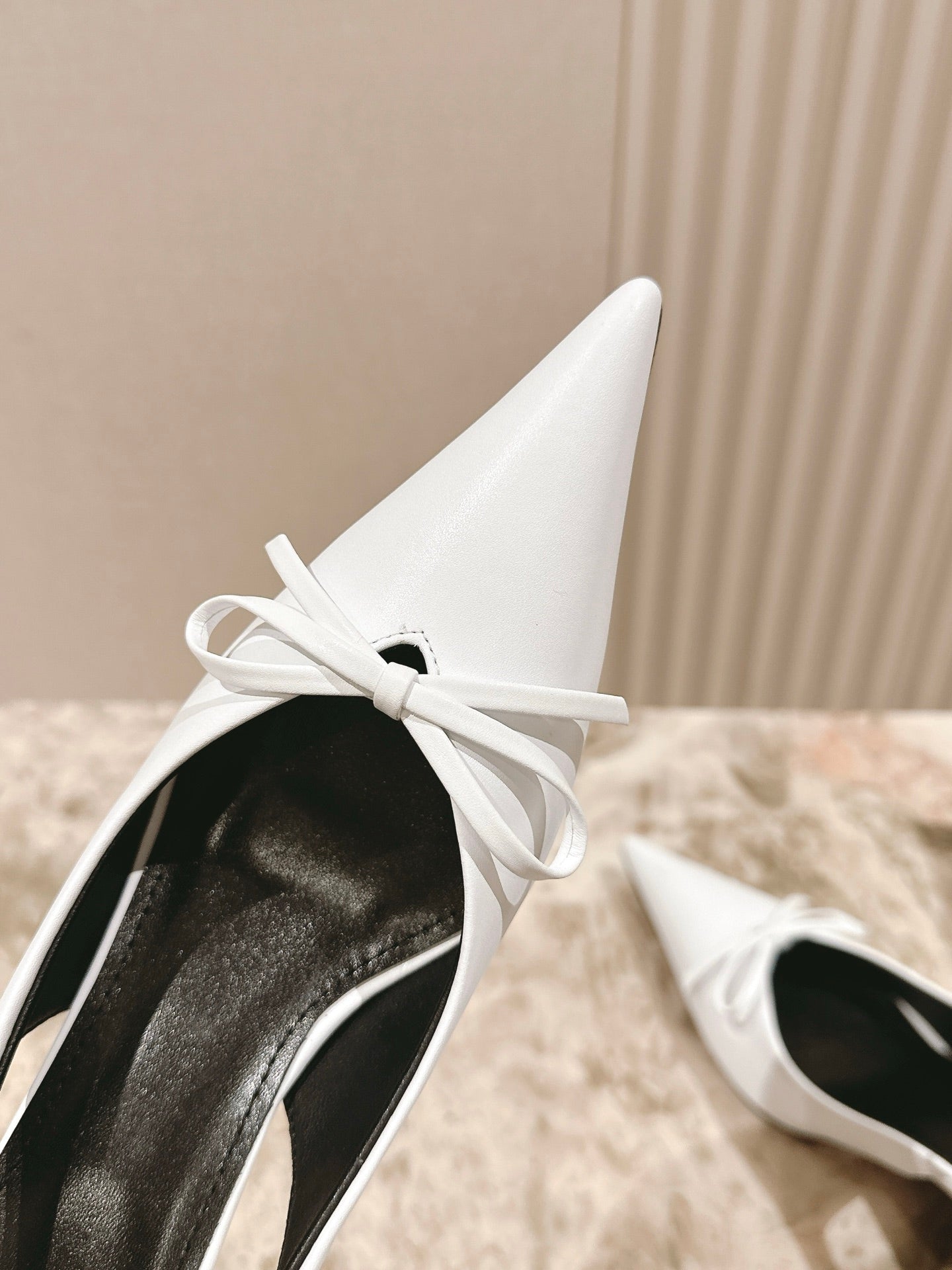 BALENCIAGA 25S HIGH SLINGBACK IN WHITE CALFSKIN WITH SMALL BOW
