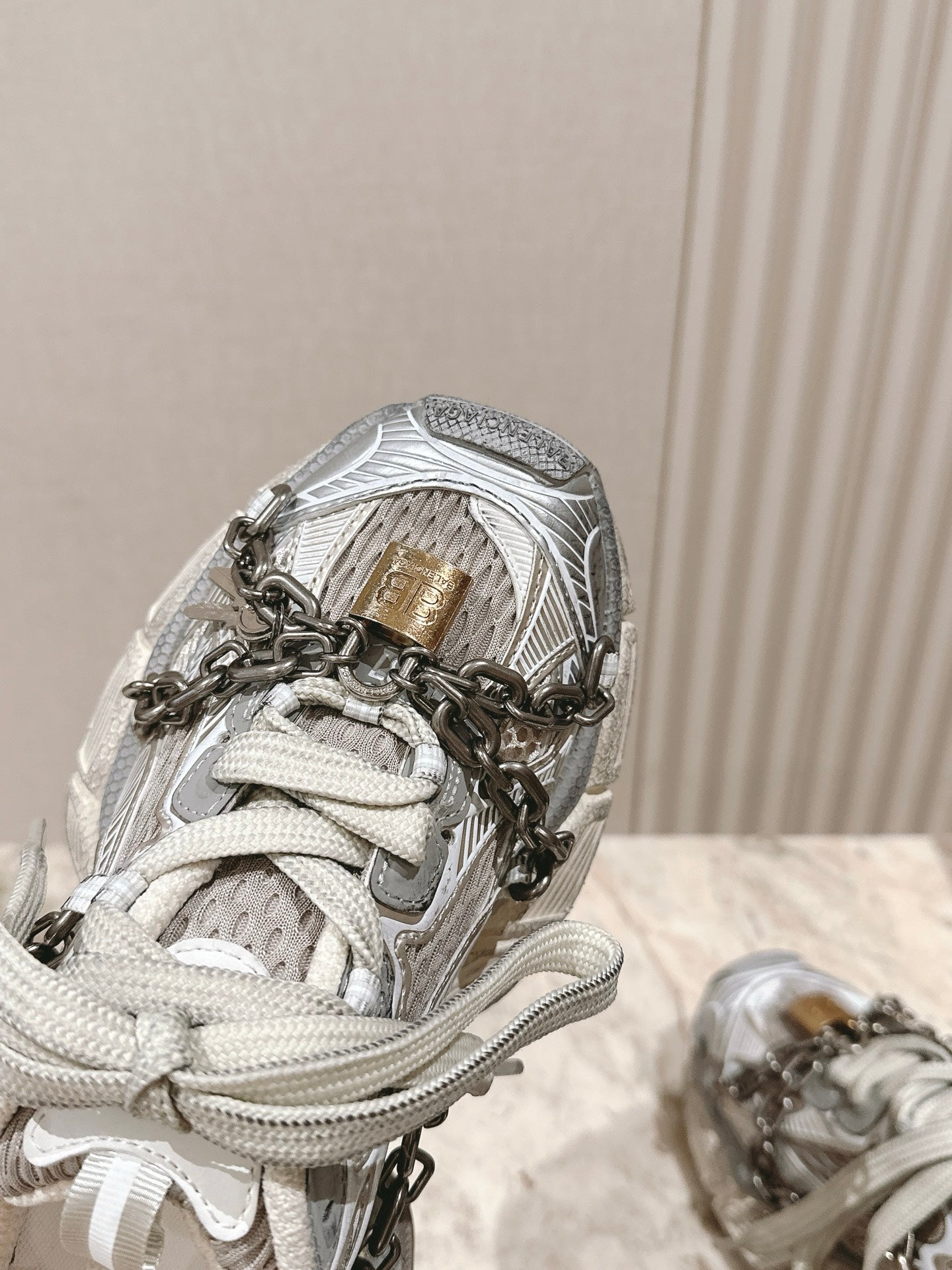 BALENCIAGA 25S 3XL SNEAKERS CHAIN-PADLOCK IN BEIGE MESH FABRIC AND SILVER PU