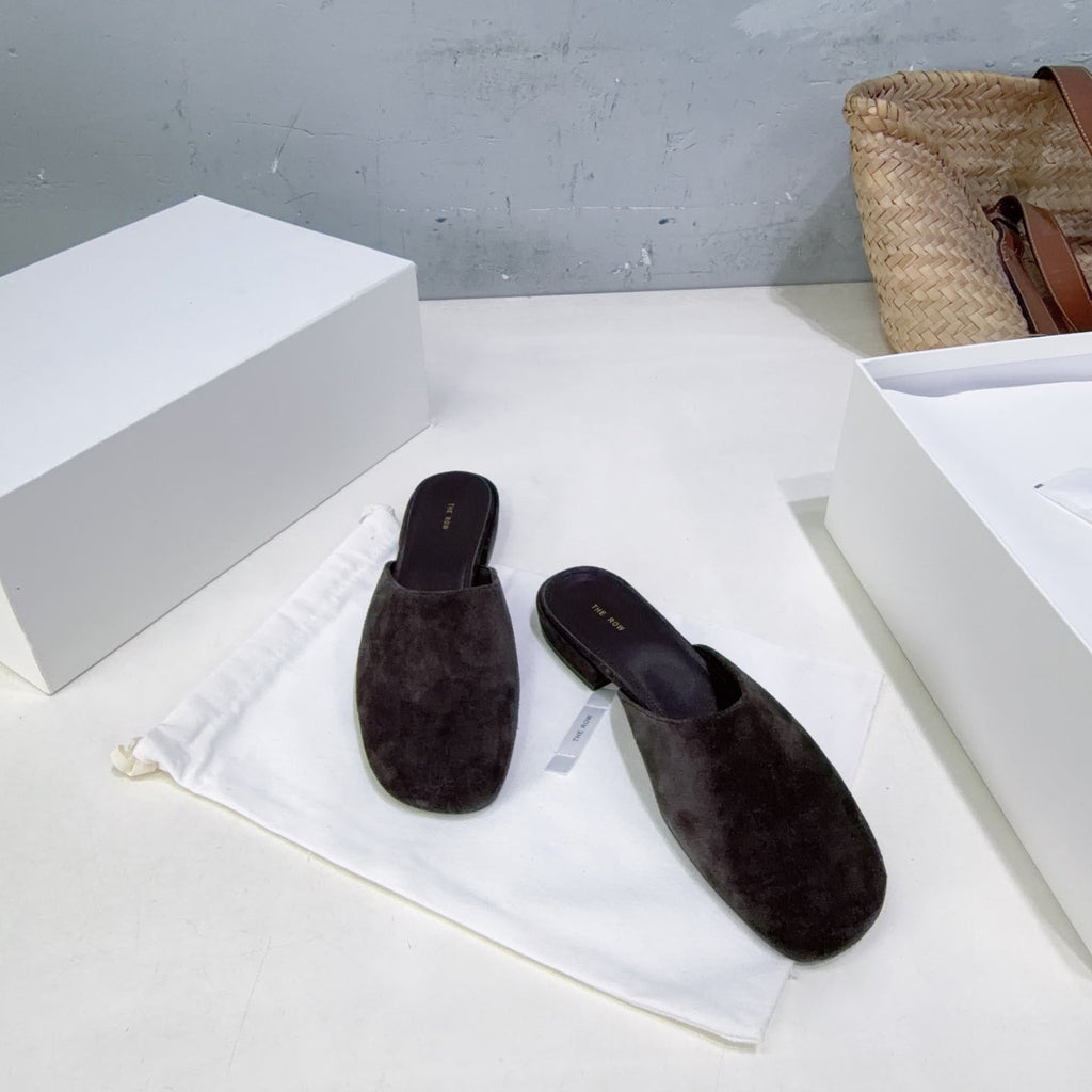 THE ROW 26S ROUND TOE MULES IN DARK BROWN SUEDE