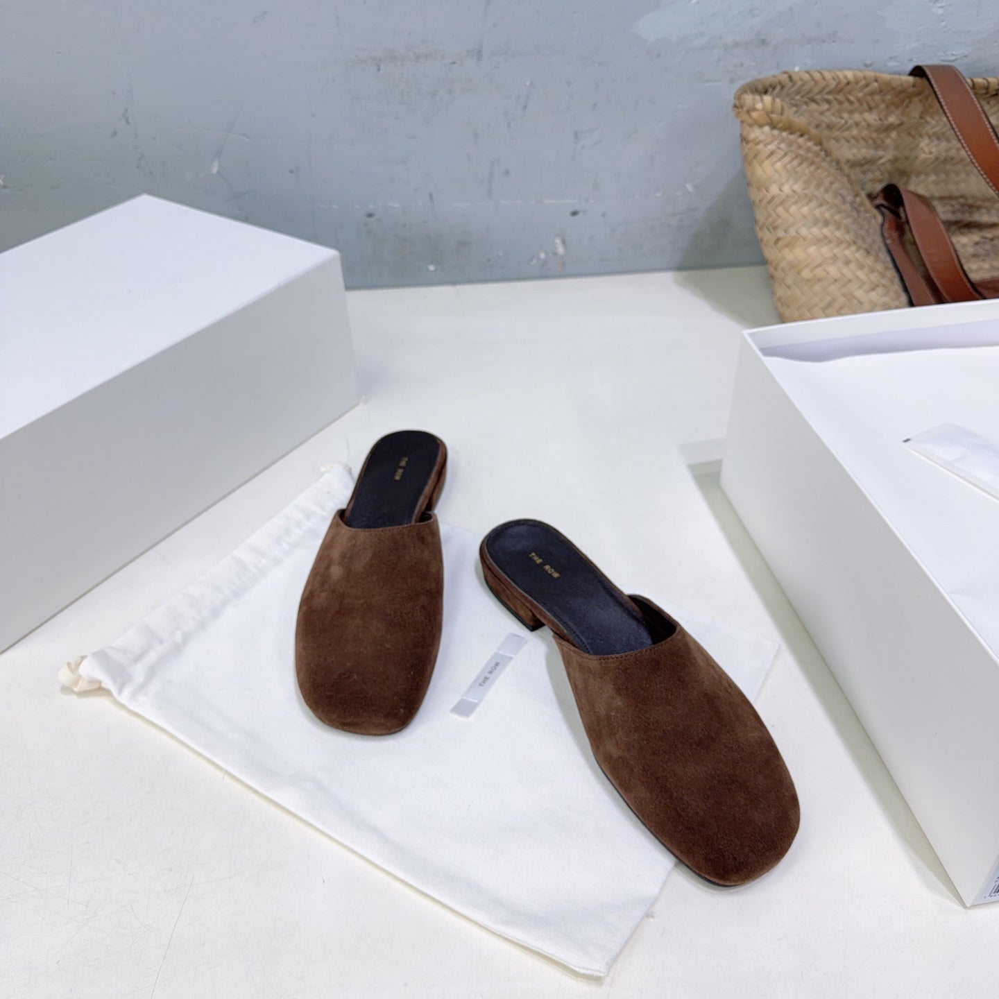 THE ROW 26S ROUND TOE MULES IN CHOCOLATE BROWN SUEDE