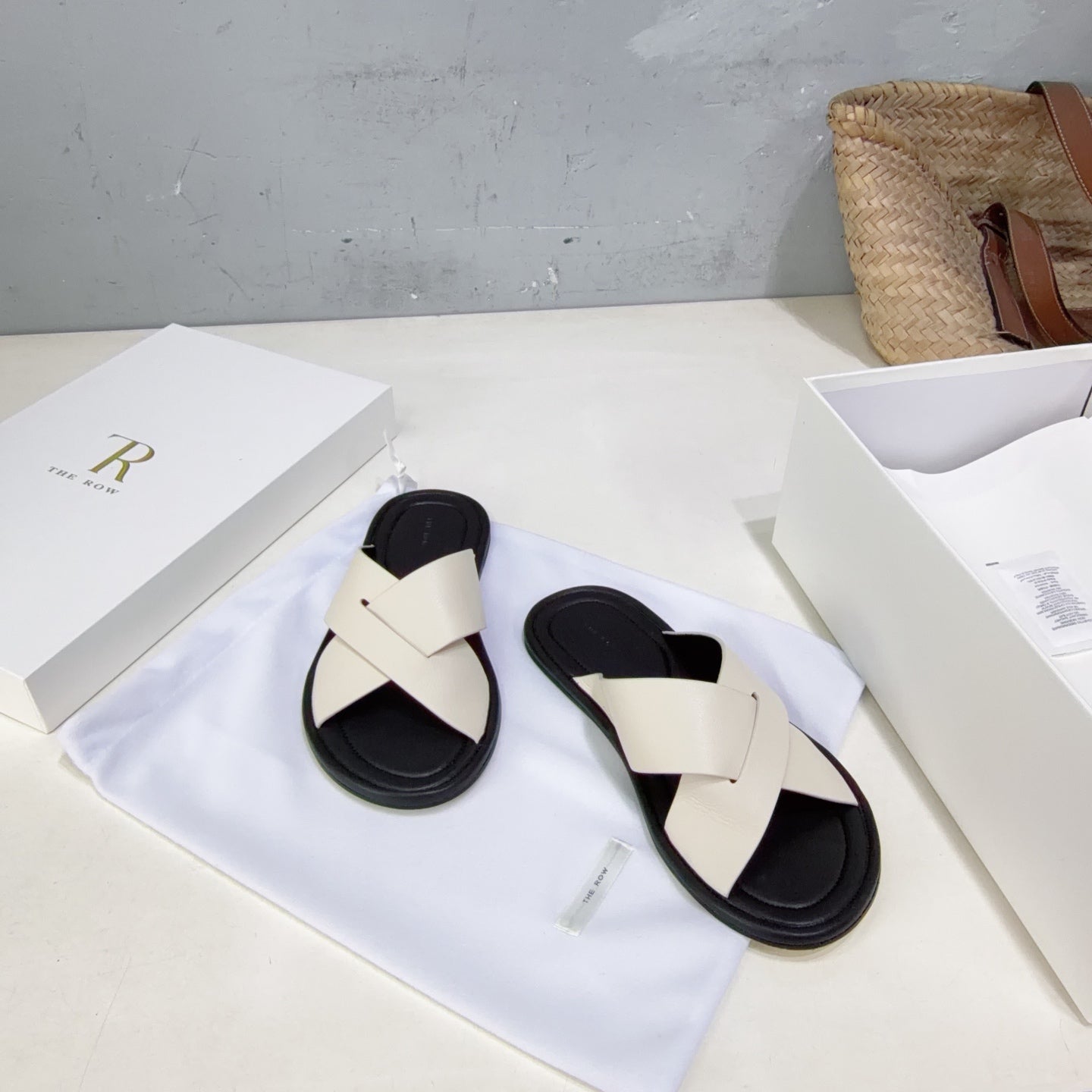 THE ROW 26S SLIDES SANDALS IN WHITE AND BLACK CALFKIN