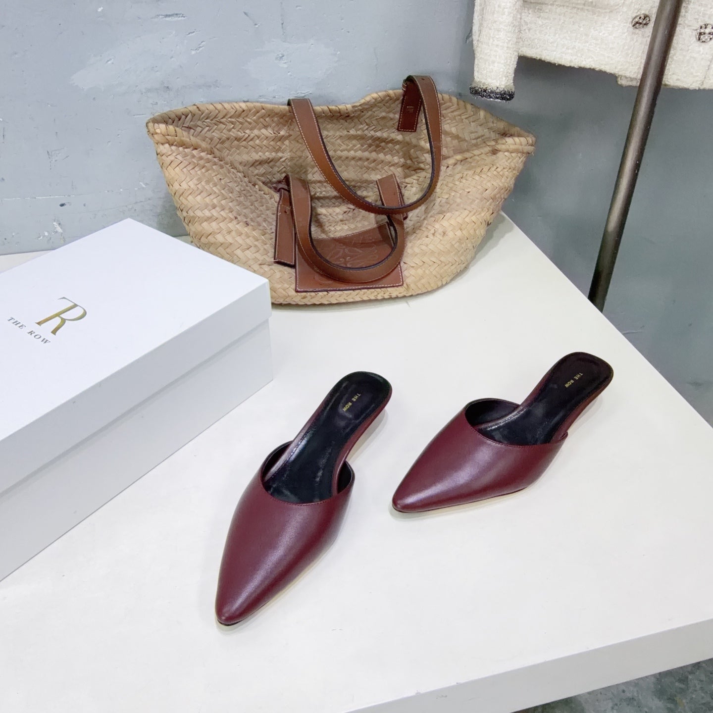 THE ROW 26S POINTED TOE MULE HEELS 35MM IN BURGUNDY RED CALFSKIN