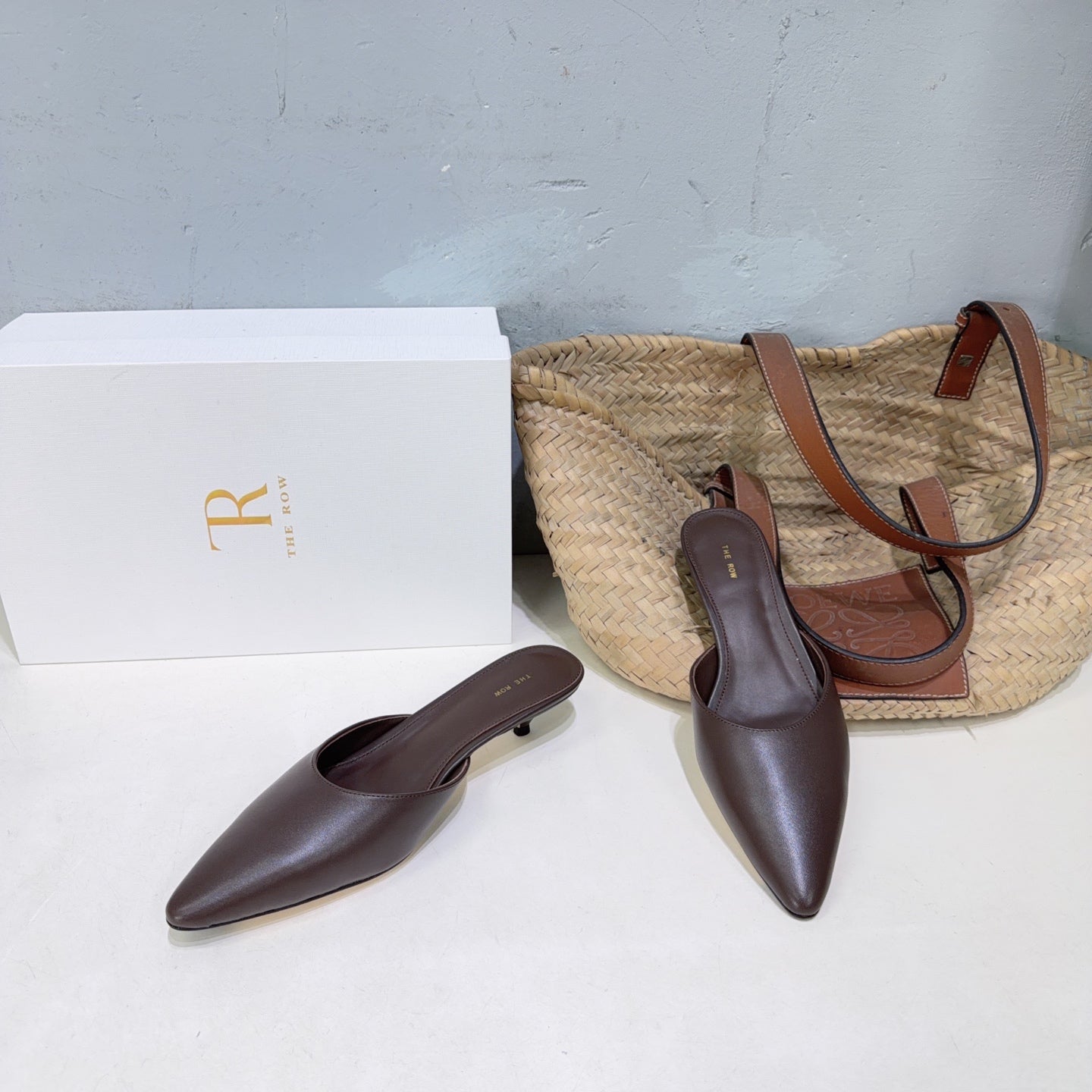 THE ROW 26S POINTED TOE MULE HEELS 35MM IN CHOCOLATE BROWN CALFSKIN