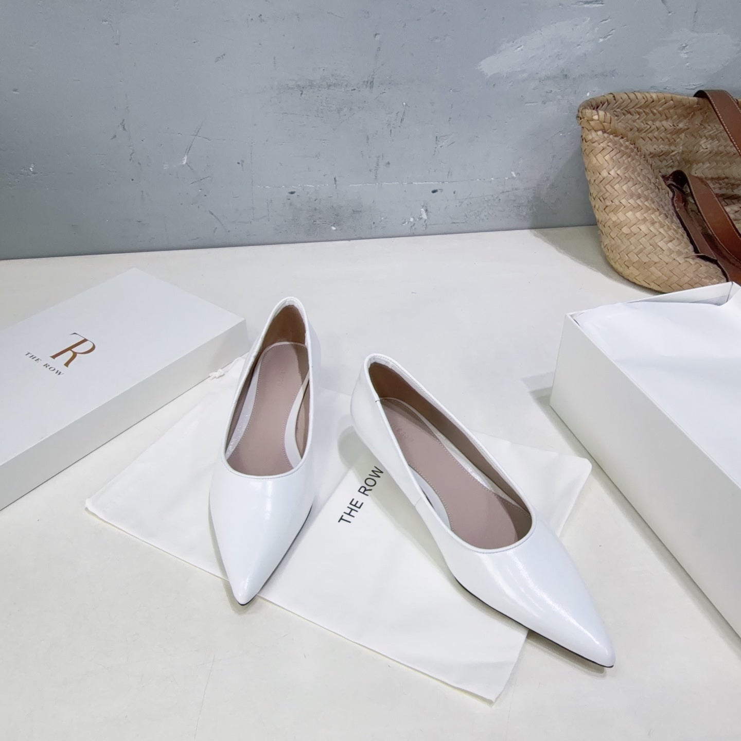 THE ROW 26S POINTED TOE PUMPS 35MM IN WHITE CALFSKIN