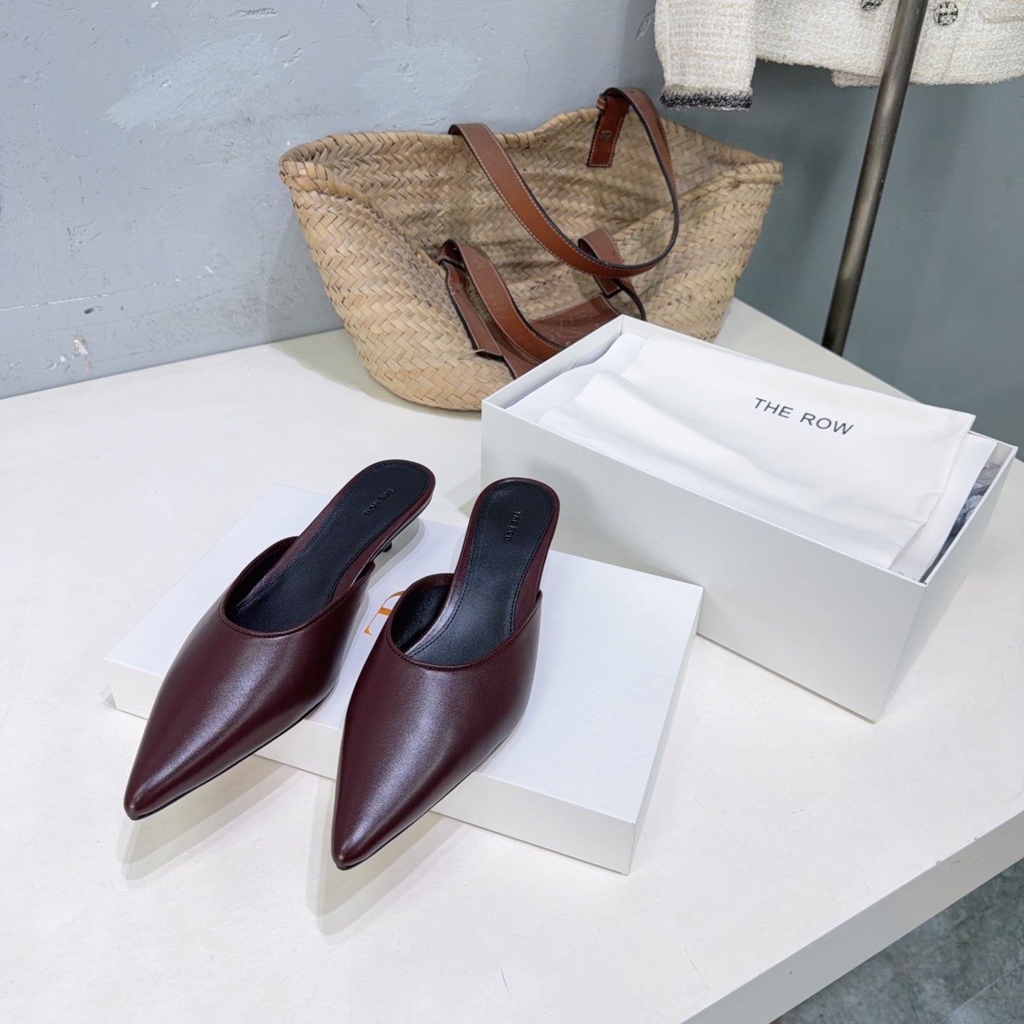 THE ROW 26S POINTED TOE MULE HEELS 35MM IN BURGUNDY RED CALFSKIN