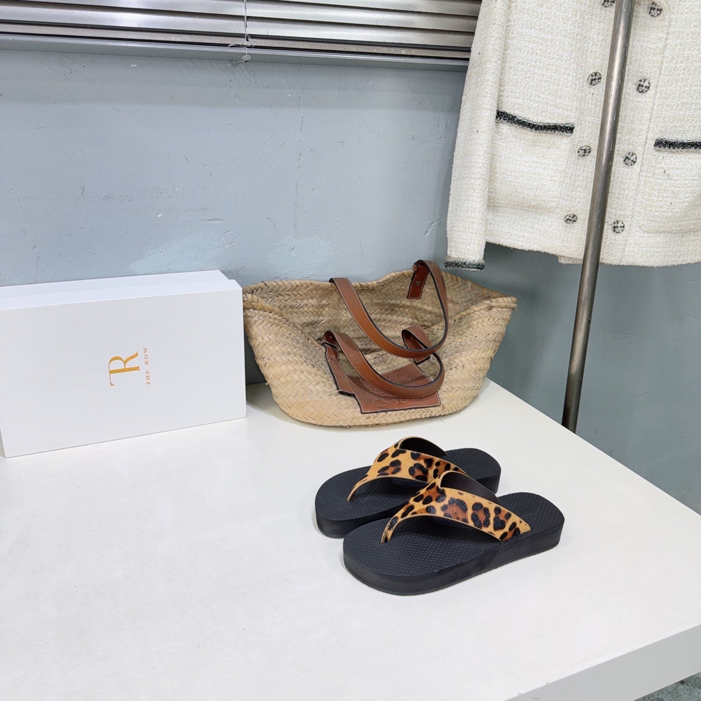 THE ROW 26S THONG SANDALS IN BLACK RUBBER WITH LEOPARD CALF HAIR STRAPS