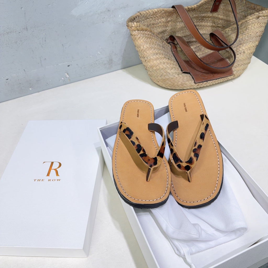 THE ROW 26S THONG SANDALS IN BROWN CALFSKIN LEOPARD STRAP