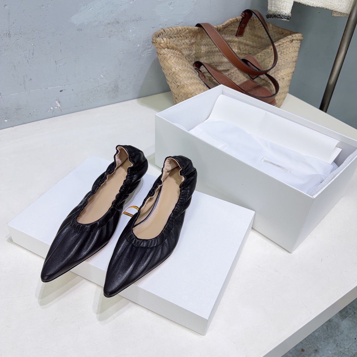THE ROW 26S POINTED KITTEN HEEL PUMPS 35MM IN BLACK CALFSKIN