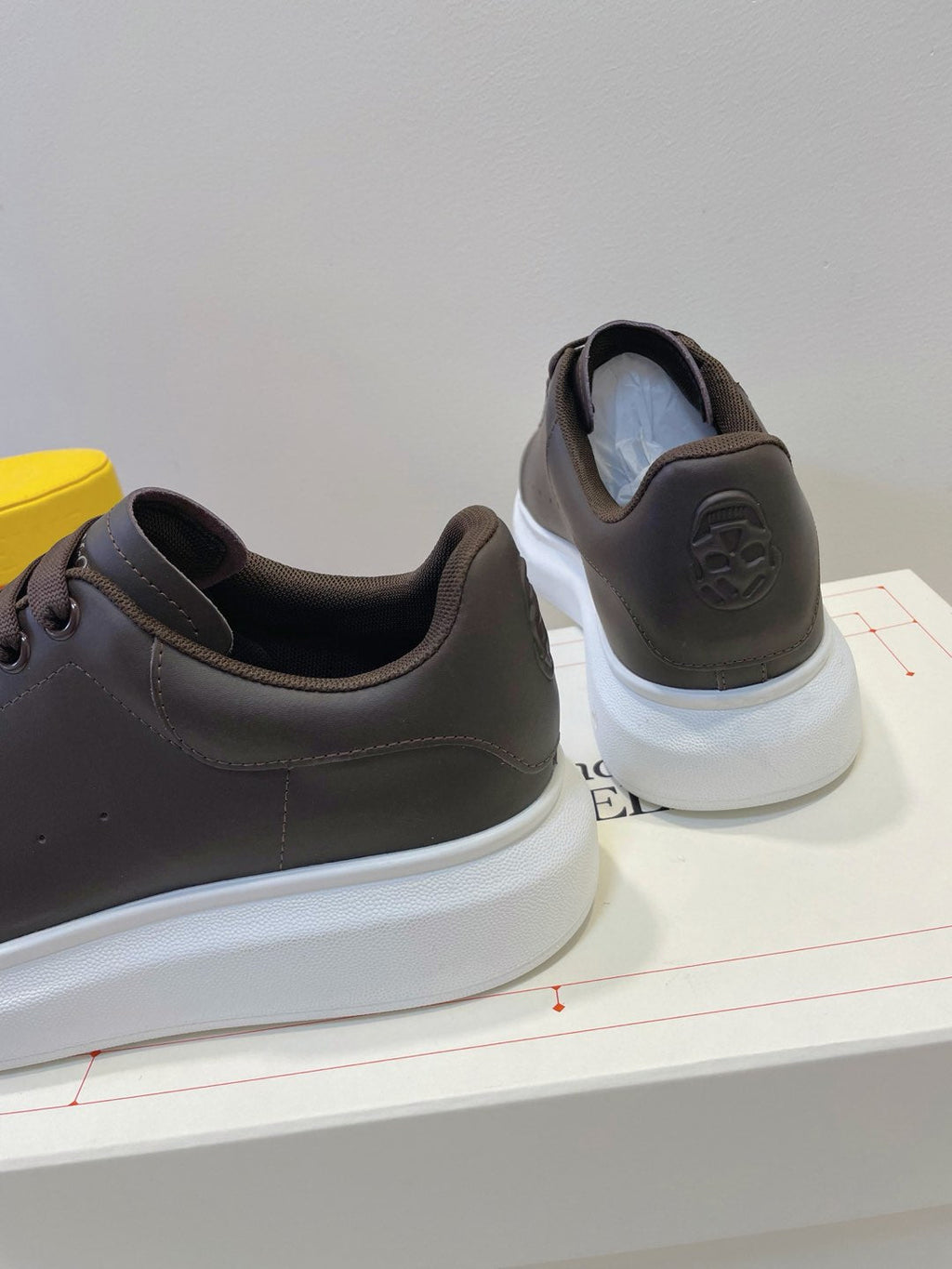 OVERSIZED SNEAKERS IN DARK BROWN SMOOTH CALFSKIN