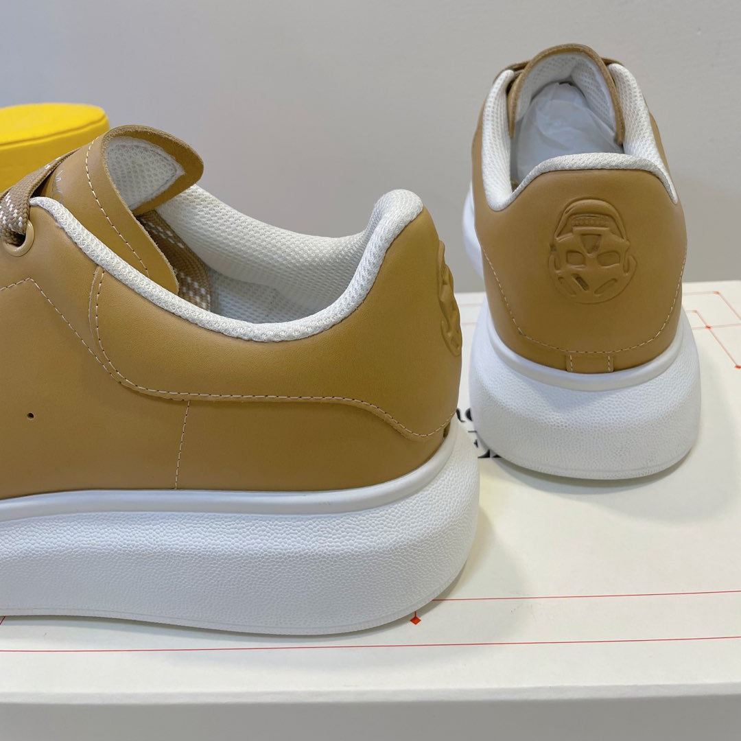 OVERSIZED SNEAKERS IN TAN BROWN SMOOTH CALFSKIN