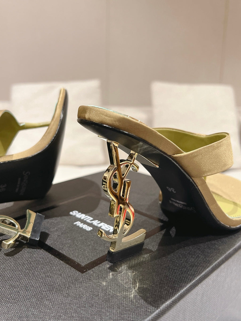 YSL 26S HEELED THONG SANDALS 85 MM IN MOSS GREEN SATIN