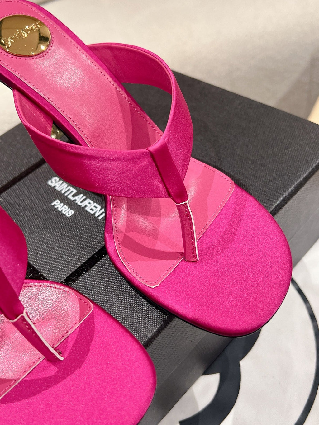 YSL 26S HEELED THONG SANDALS 85 MM IN DARK PINK SATIN