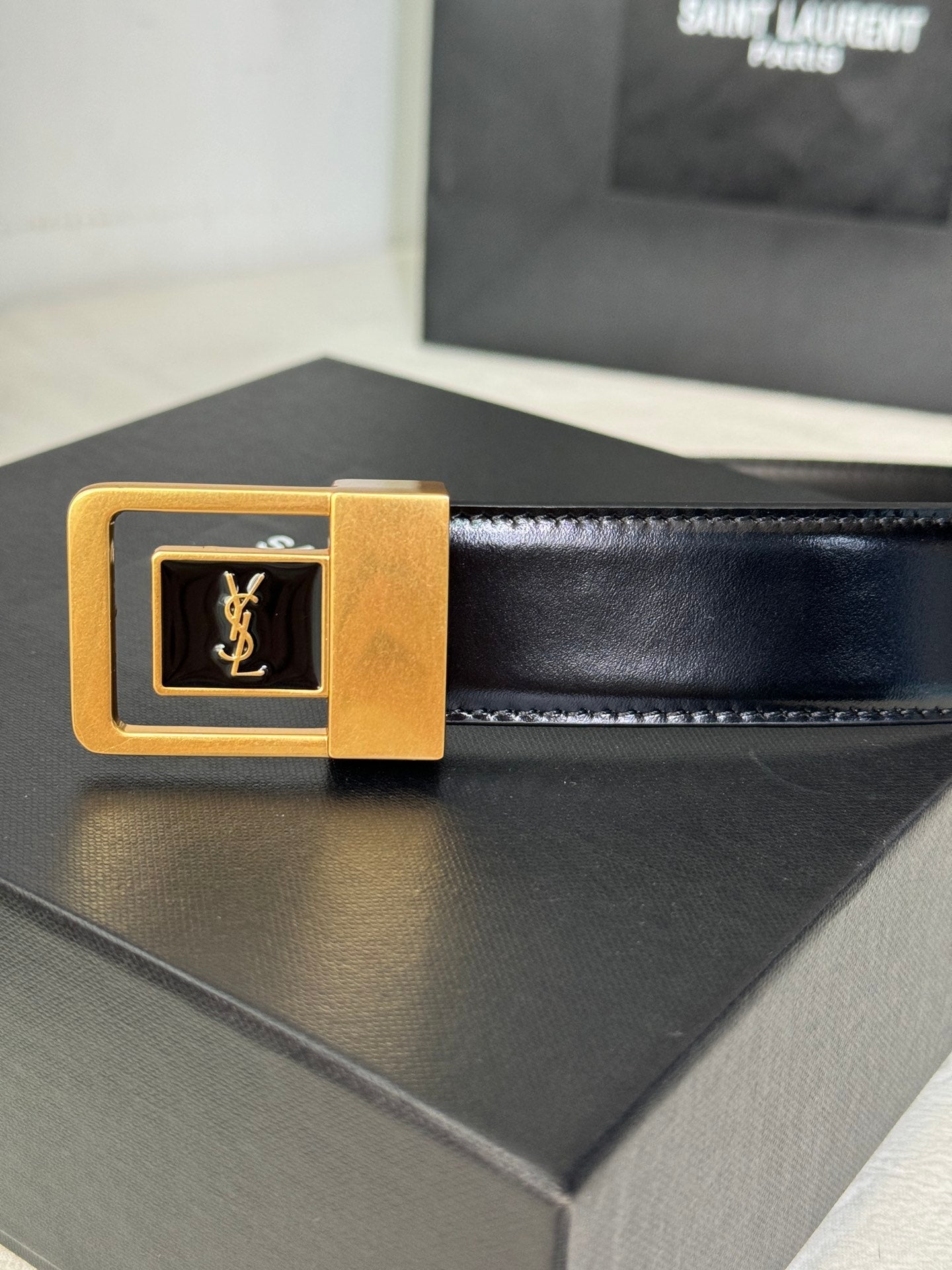 SL 25MM BELT IN BLACK CALFSKIN GOLD HARDWARE 456477