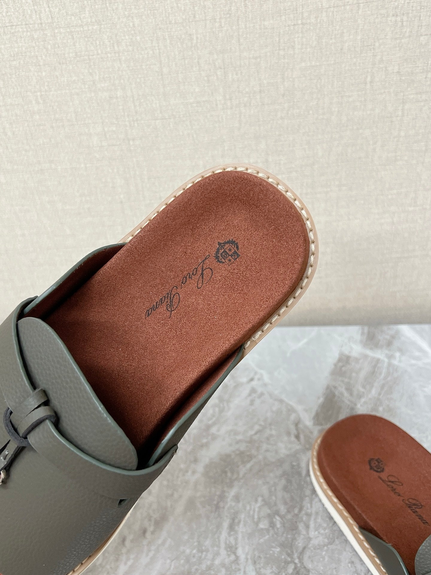 LP 26S LOCK MULE SLIDES IN OLIVE GREEN CALFSKIN SILVER HARDWARE