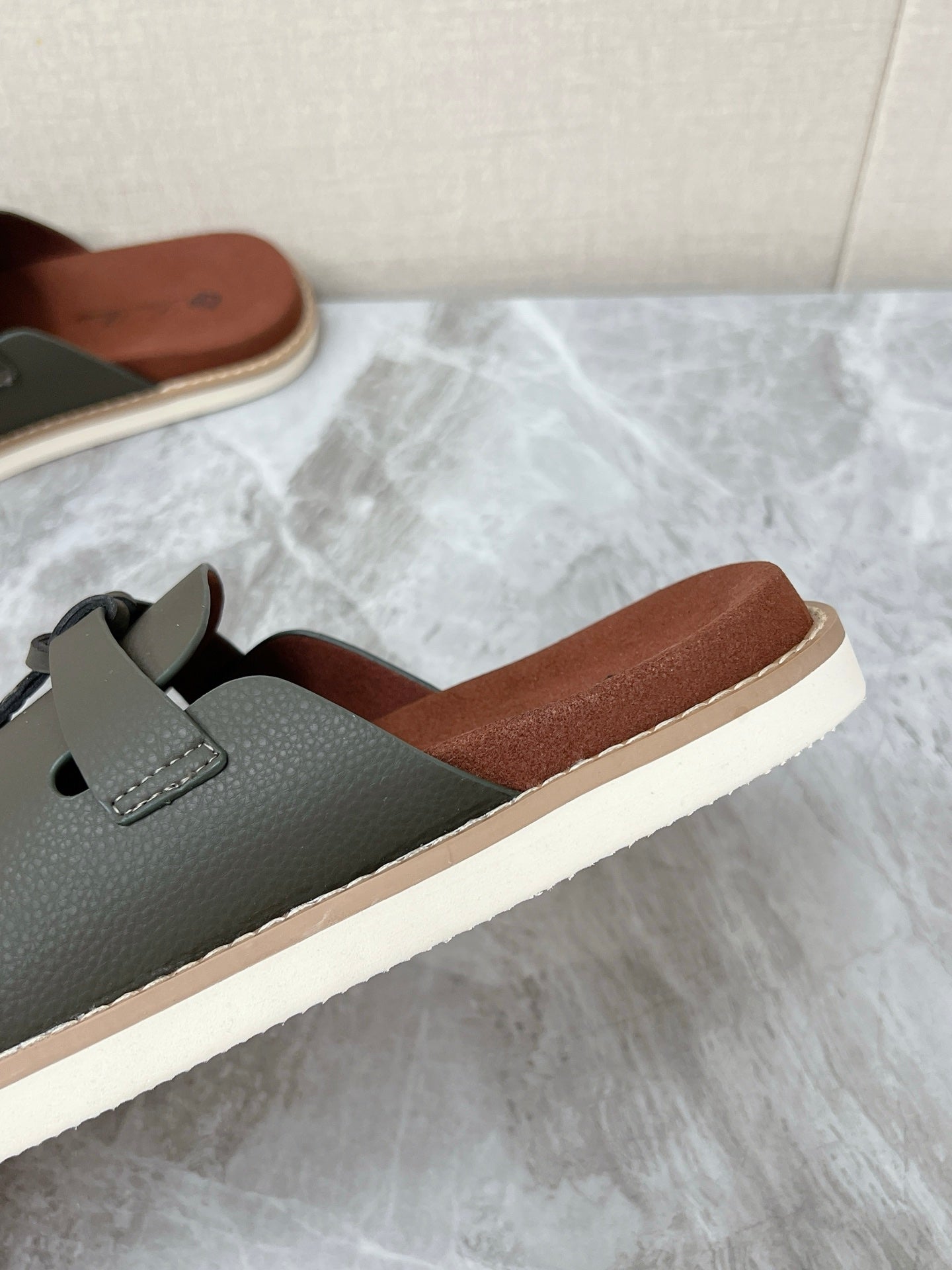 LP 26S LOCK MULE SLIDES IN OLIVE GREEN CALFSKIN SILVER HARDWARE