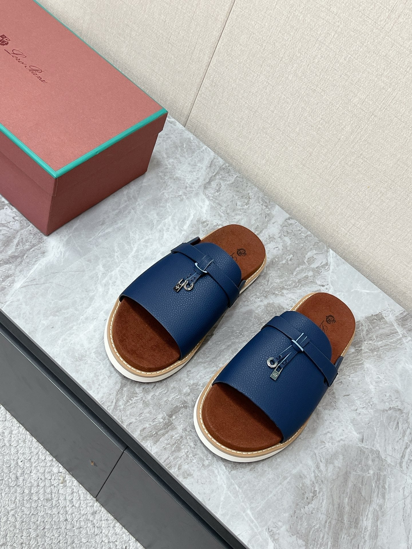 LP 26S LOCK MULE SLIDES IN DARK BLUE CALFSKIN SILVER HARDWARE