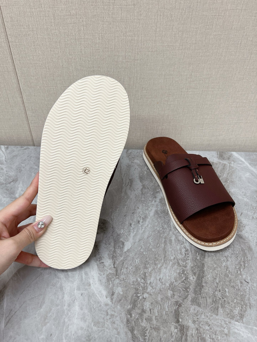 LP 26S LOCK MULE SLIDES IN BURGUNDY RED CALFSKIN SILVER HARDWARE