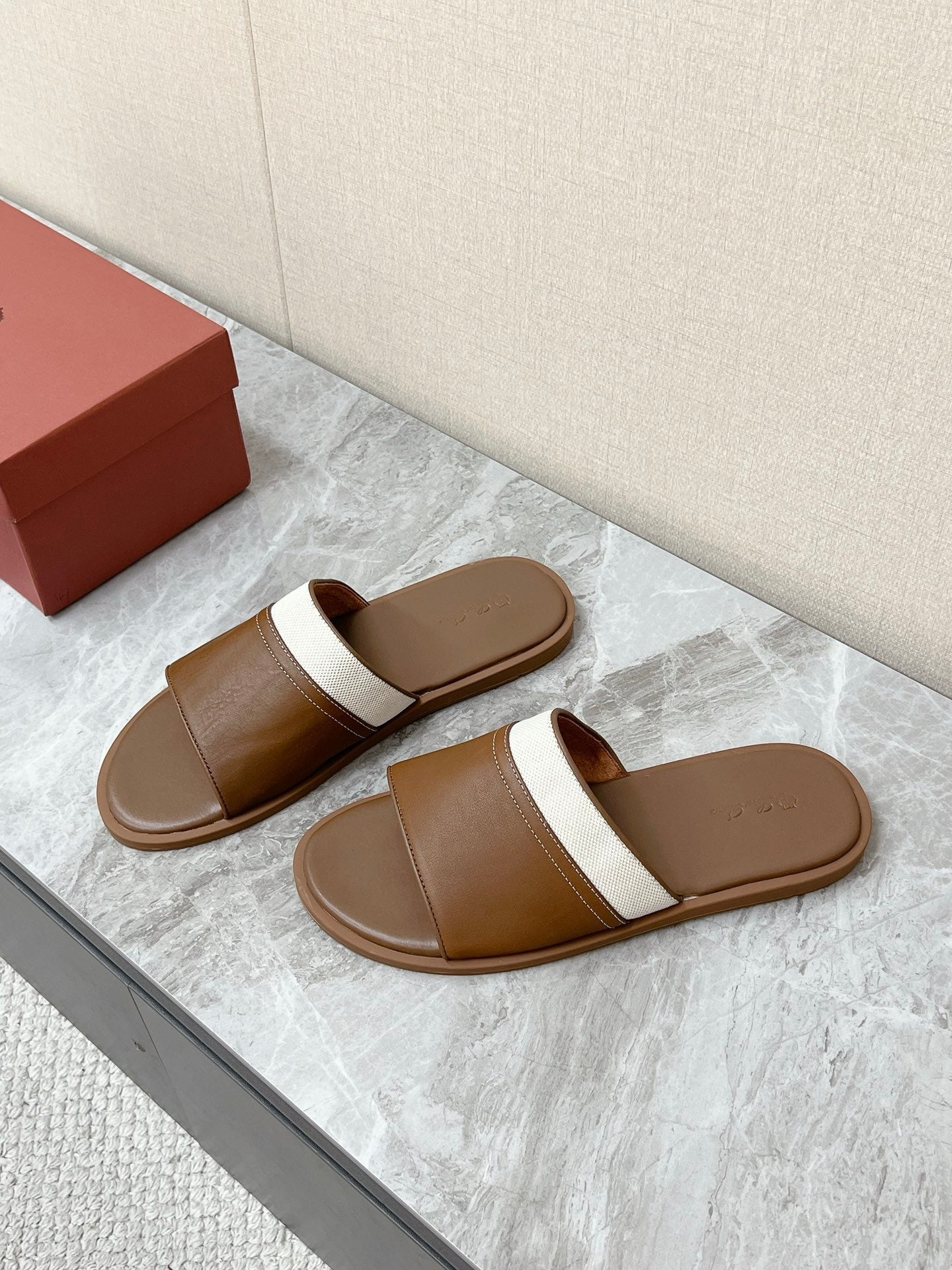 LP 26S SLIDES SANDAL IN BROWN CALFSKIN AND IVORY WHITE CANVAS