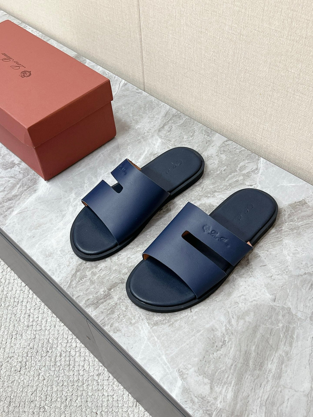 LP 26S CLASSIC H-CUT SLIDES IN NAVY BLUE CALFSKIN