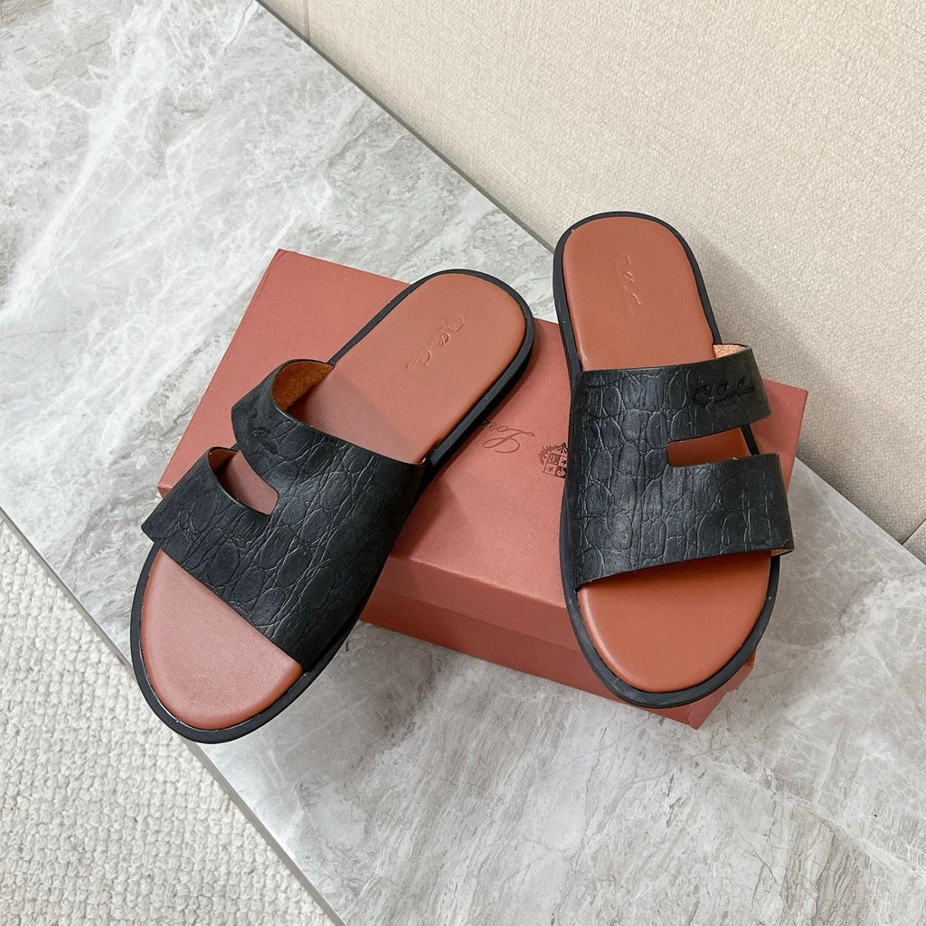 LP 26S CLASSIC H-CUT SLIDES IN BLACK GRAINED CALFSKIN