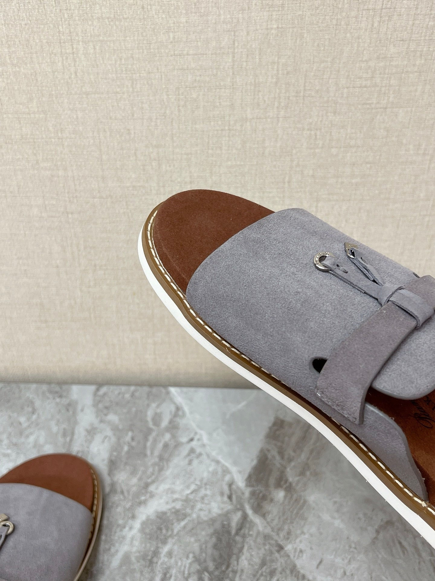 LP 26S LOCK CHARM SLIDES IN GREY SUEDE SILVER HARDWARE