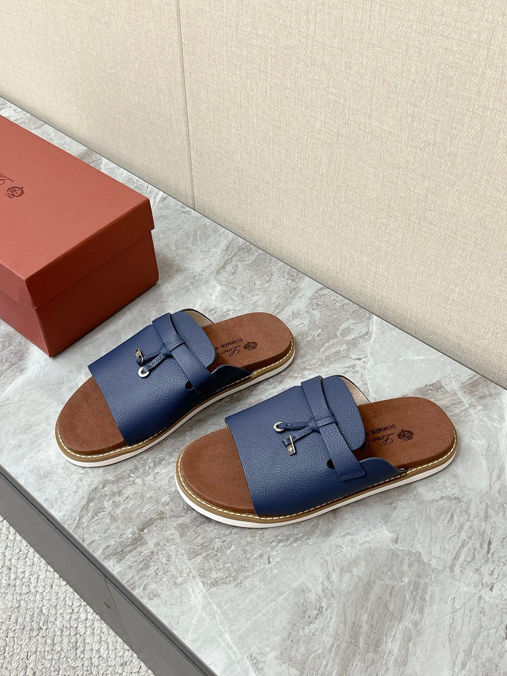 LP 26S LOCK CHARM SLIDES IN NAVY BLUE CALFSKIN SILVER HARDWARE