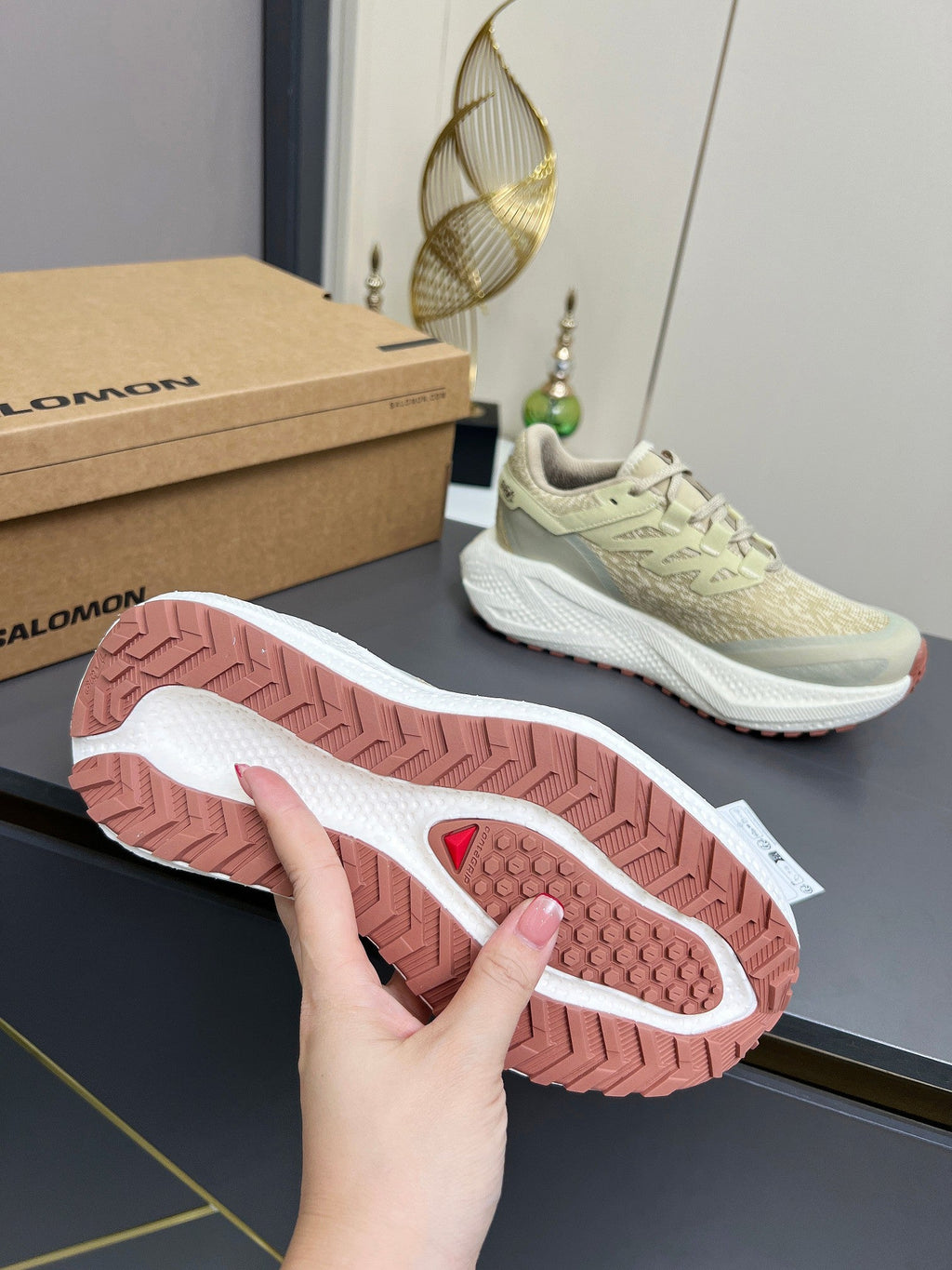 ALO 25S SALOMON ODYSSEY ELMT SNEAKER 45 MM IN ALMOND BEIGE FABRIC