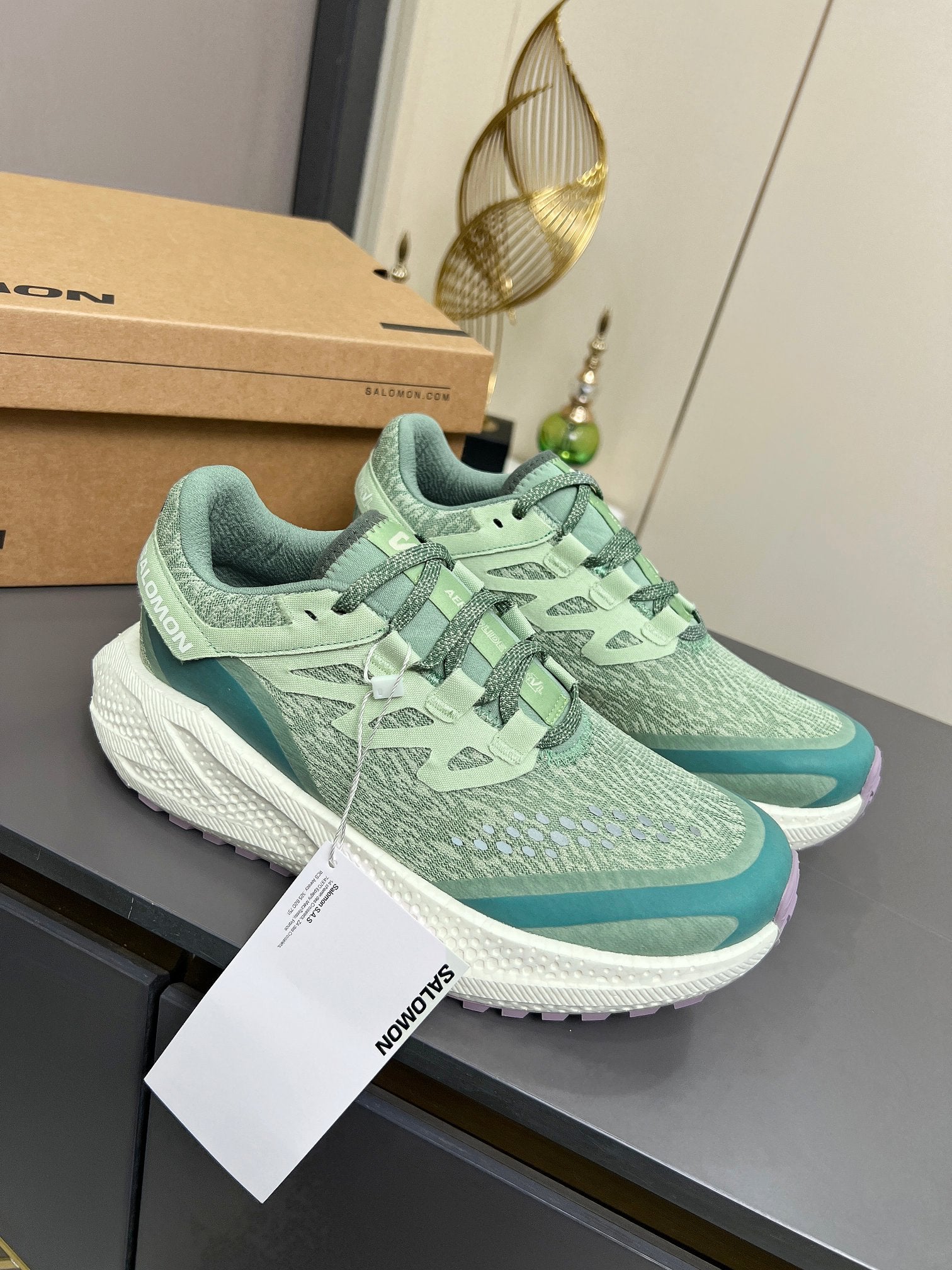 ALO 25S SALOMON ODYSSEY ELMT SNEAKER 45 MM IN PASTEL GREEN FABRIC