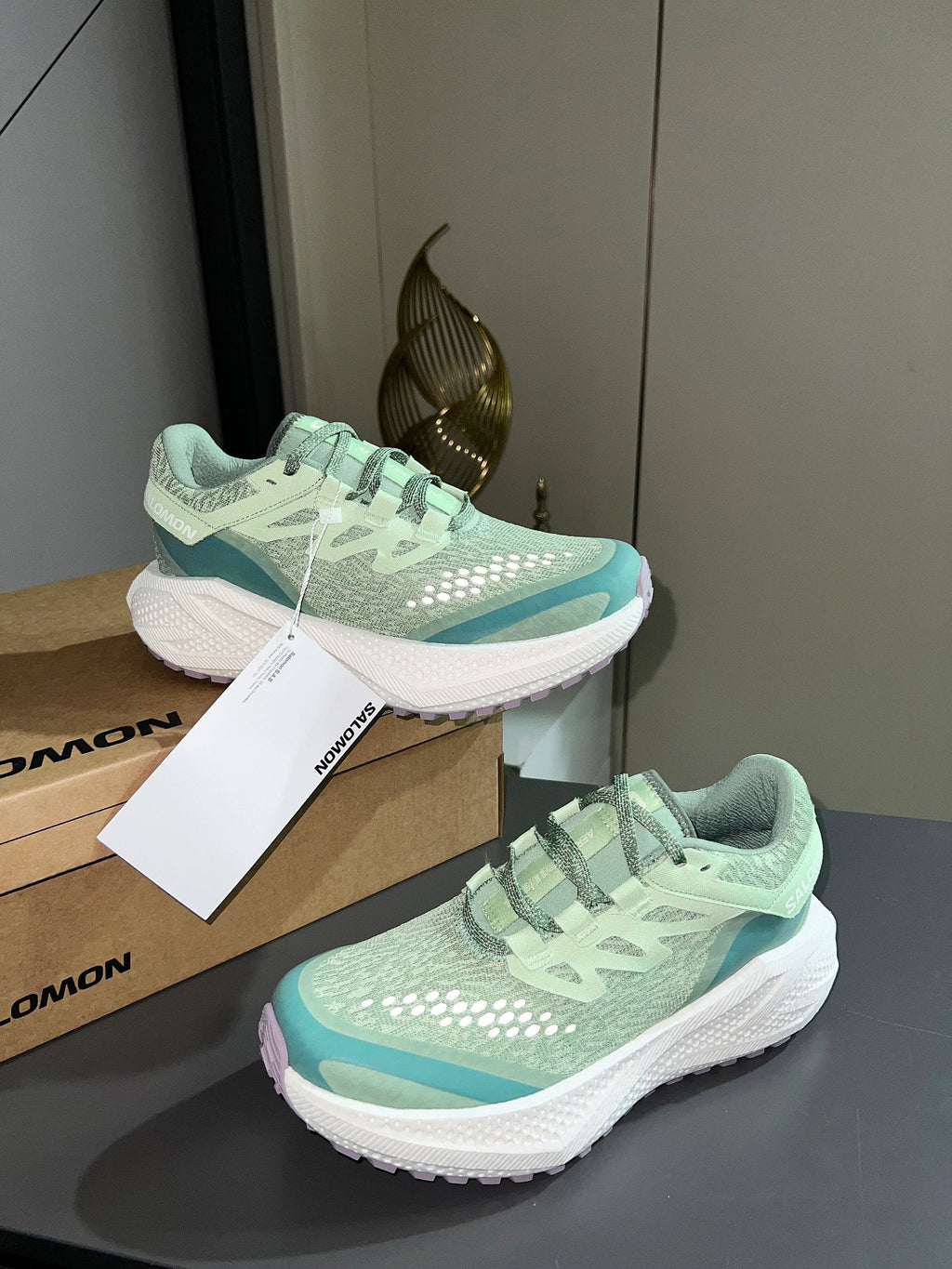 ALO 25S SALOMON ODYSSEY ELMT SNEAKER 45 MM IN PASTEL GREEN FABRIC